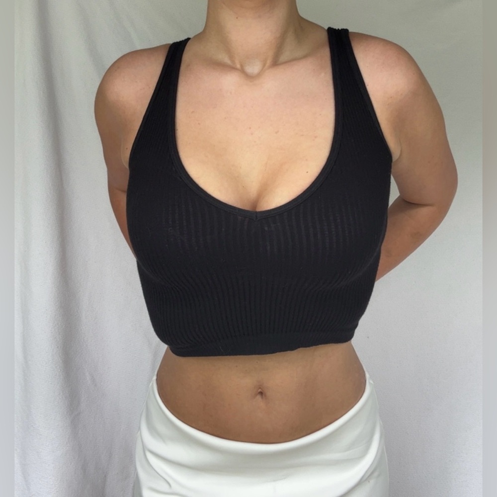 PacSun Black Ribbed Crop Top